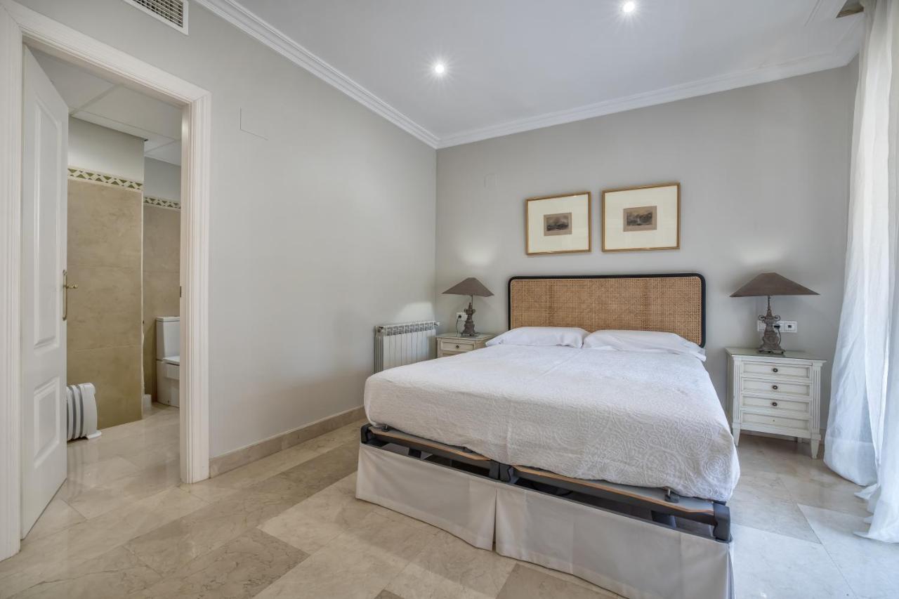 Apartamento Los Tilos & Parking & Piscina Кордова Екстер'єр фото